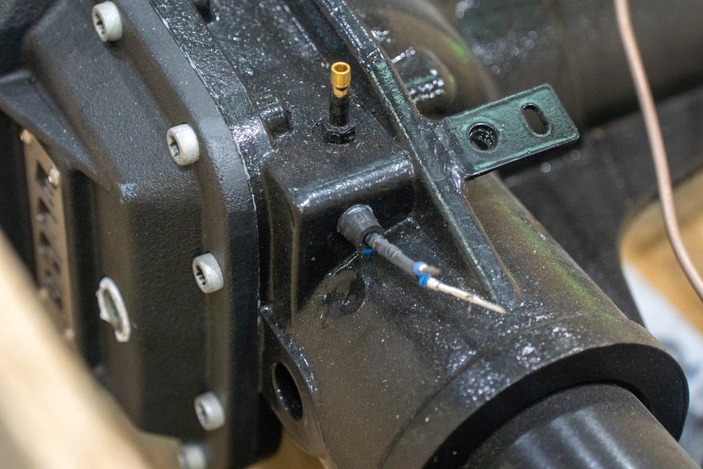 Custom Axle With Eaton E-Locker
