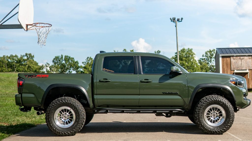 3rd Gen Tacoma With Angled Rock Sliders