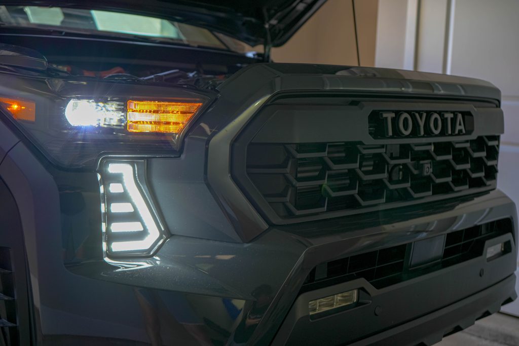 4G Tacoma Fang Lights