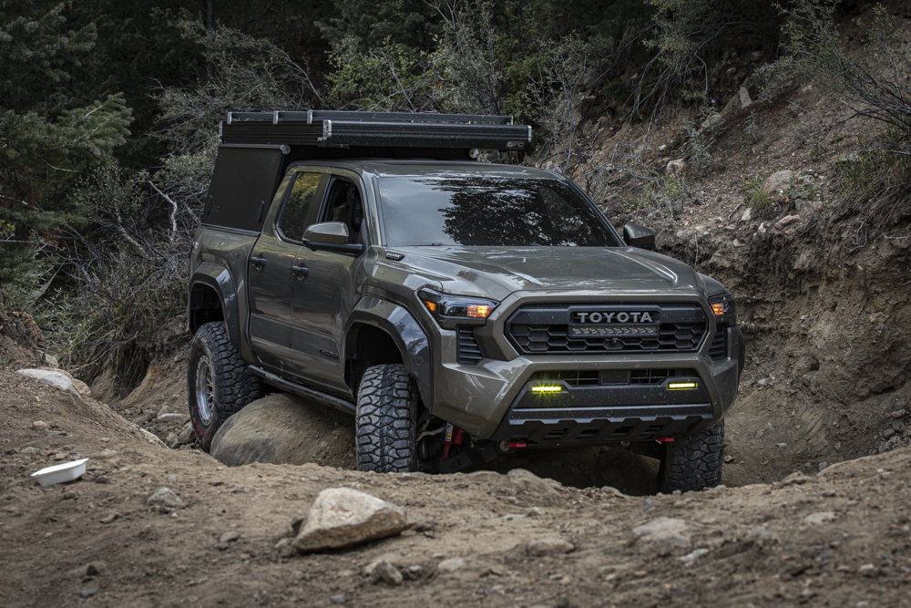 Cali Raised Rock Sliders Testing On The Trail