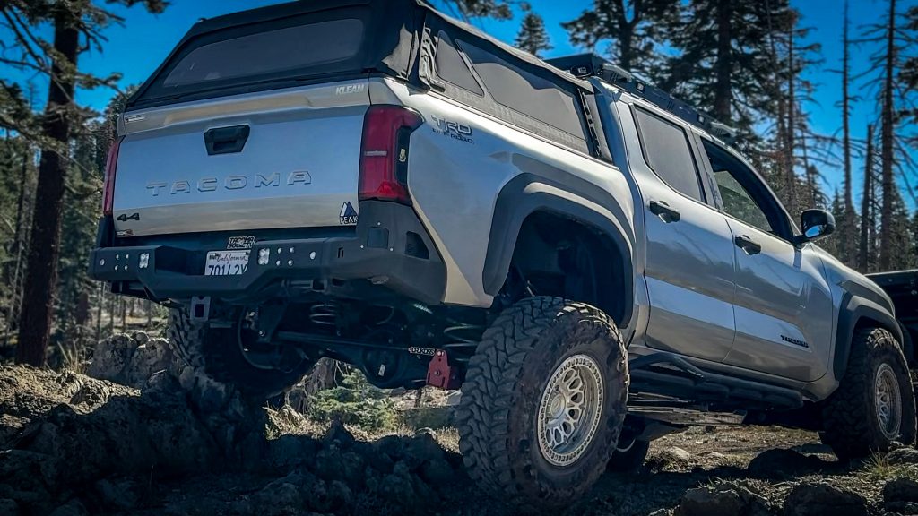 Rock Crawling With Peak Suspension Suspension Lift Kit