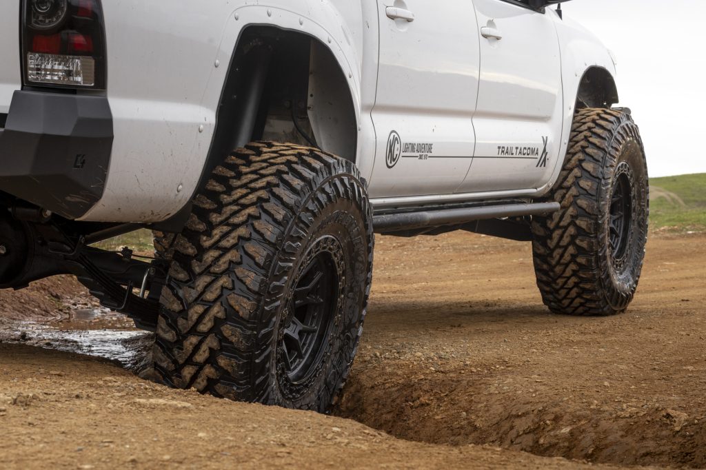 Aluminum Rock Sliders For Toyota Tacoma