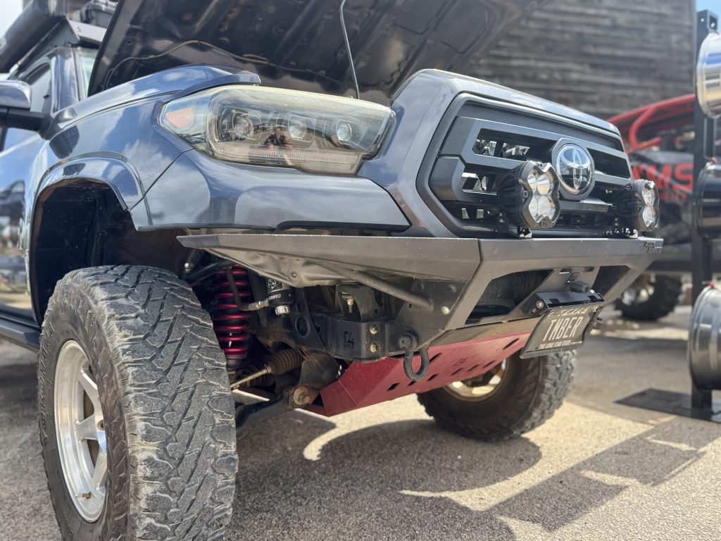 C4 Rock Runner With Plate Sides